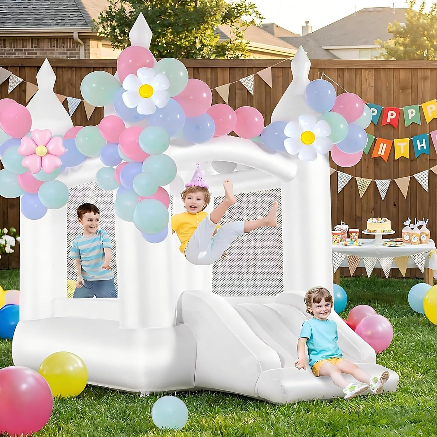 Kids Outdoor House - ホワイトバウンスハウス 室内/屋外兼用 キッズ用バウンシーキャッスル 3～8歳向け オックスフォード製幼児用バウンスハウス スライド、バルーン、送風機付き