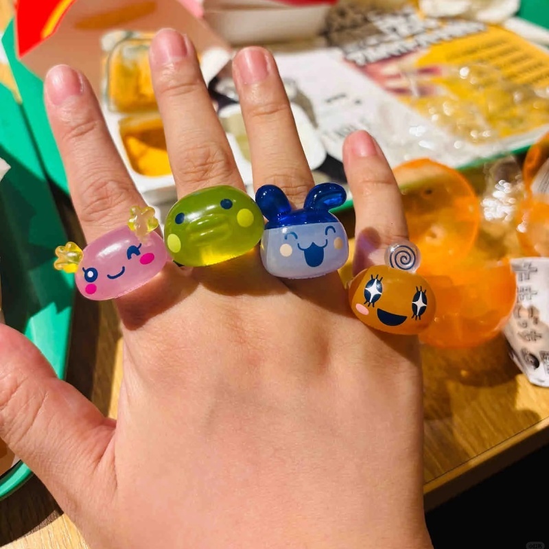 Bandai Model Tamagotchi - バンダイたまごっち透明かわいいリングマメッチクチパッチメメッチアニメキャラクターコレクション装​​飾模型玩具ギフト