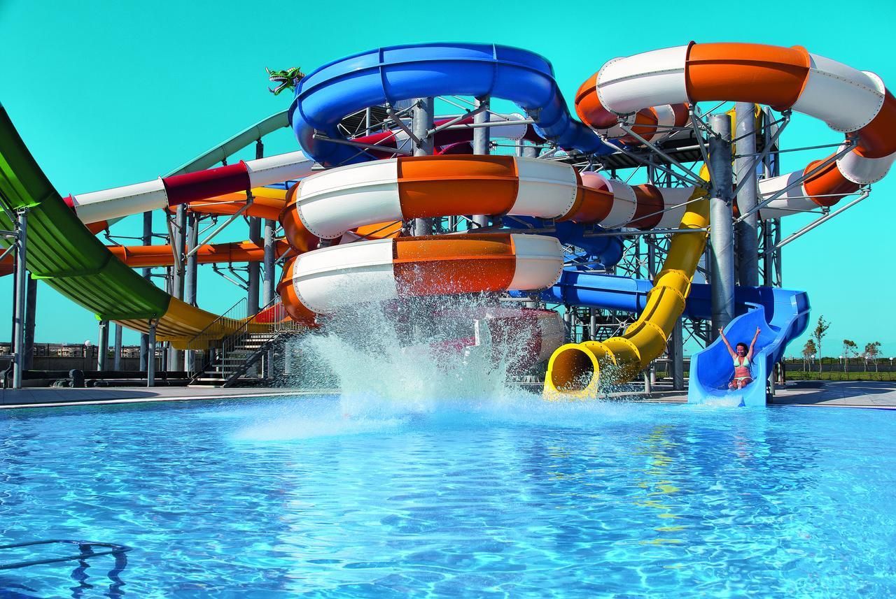 屋外アクアウォーターパーク遊具 子供用クローズドスパイラルウ - Outdoor Children'S Park のレビューと価格