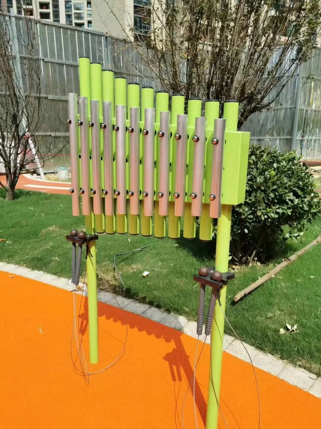 ボンホン屋外自立型パーカッション楽器 屋内外兼用子供用音楽遊 - Kids Outdoor Xylophone のレビューと価格